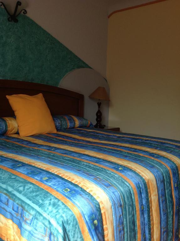 Hotel Plaza Rubio Amatitan 部屋 写真