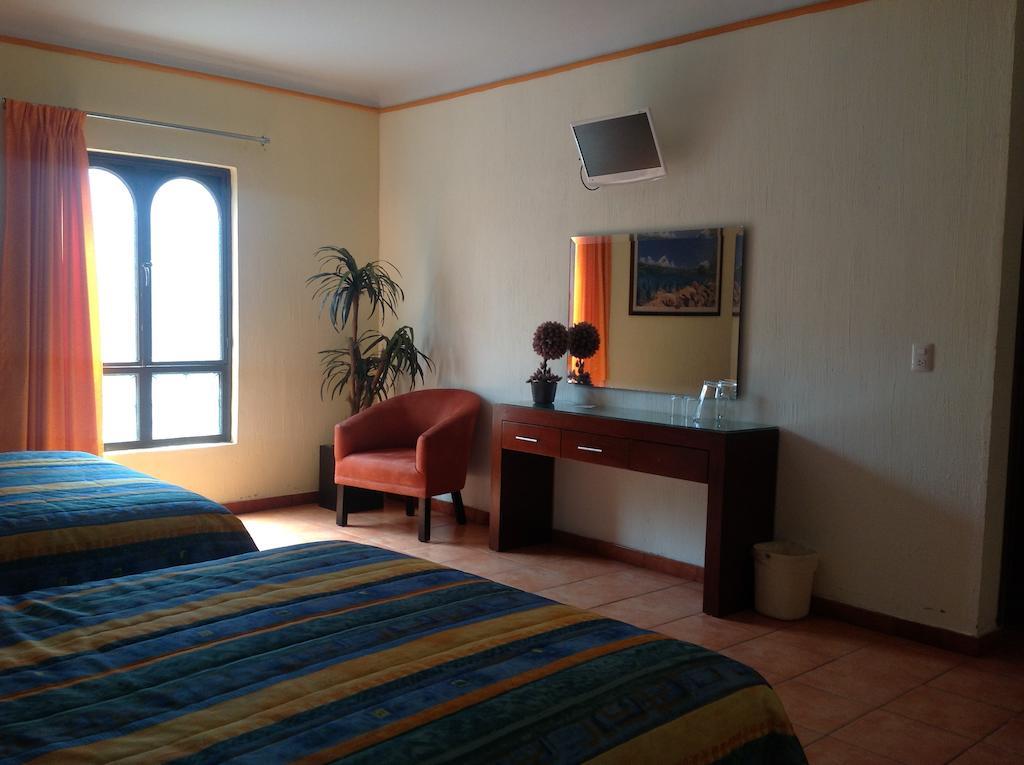 Hotel Plaza Rubio Amatitan 部屋 写真