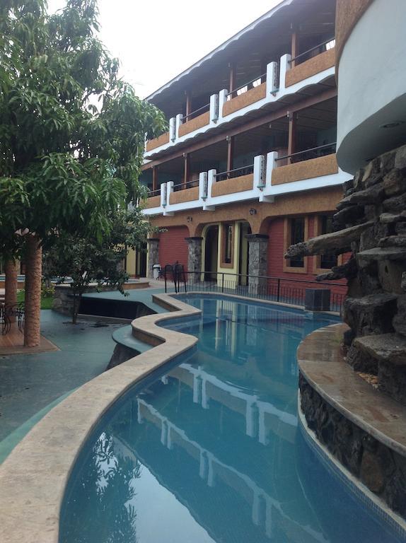 Hotel Plaza Rubio Amatitan エクステリア 写真