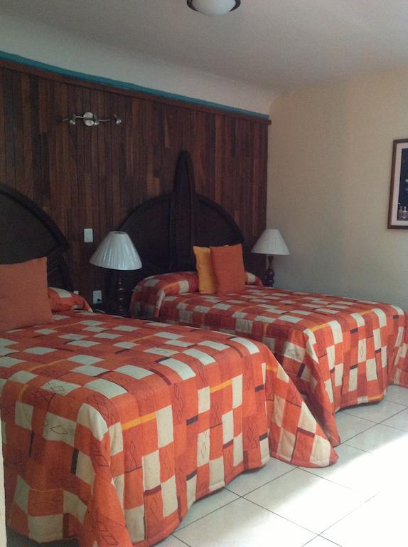 Hotel Plaza Rubio Amatitan エクステリア 写真