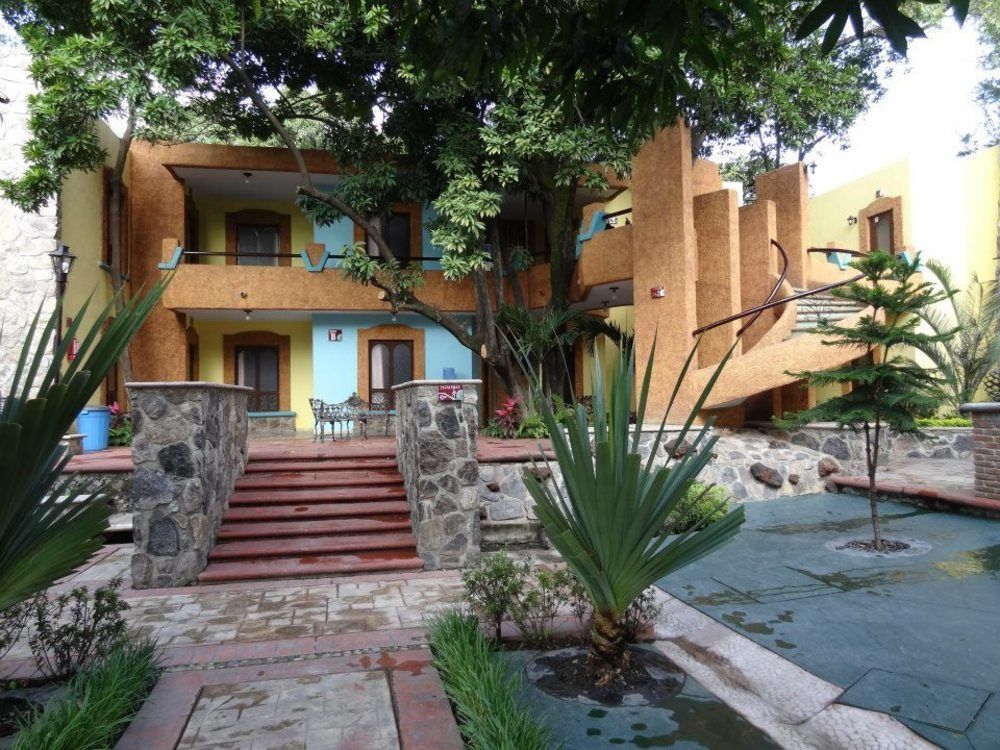 Hotel Plaza Rubio Amatitan エクステリア 写真